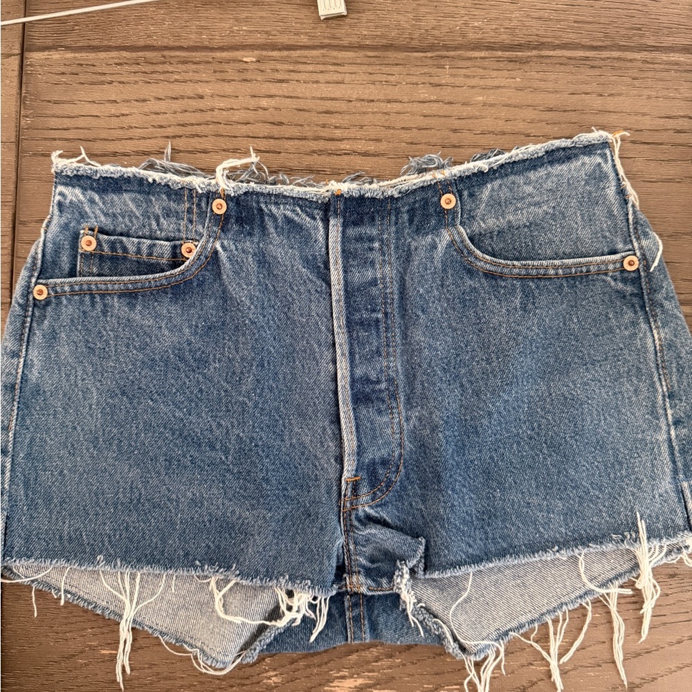 Re/Done Raw Hem High-Rise Denim Cutoff Shorts - Blue